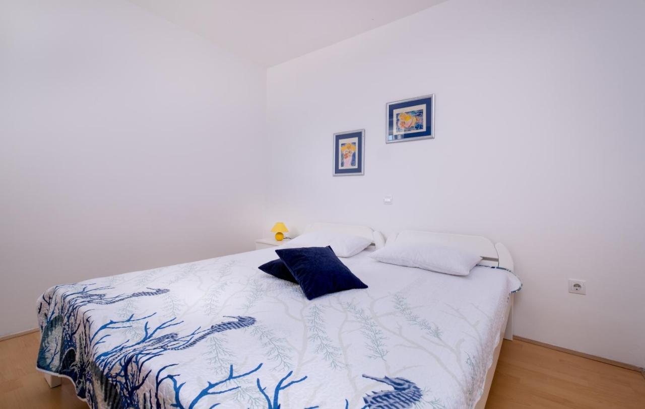 מליני Apartments Katica מראה חיצוני תמונה