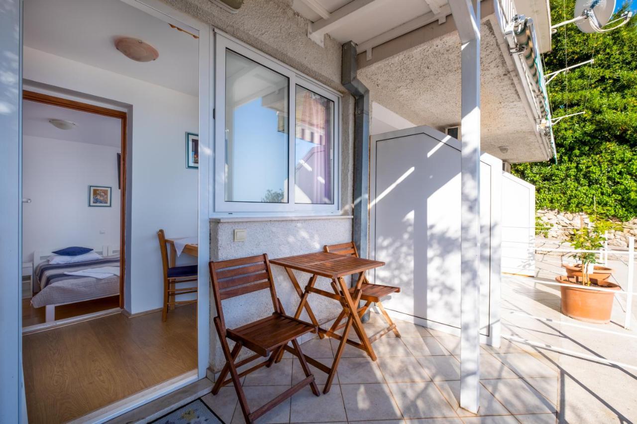 מליני Apartments Katica מראה חיצוני תמונה