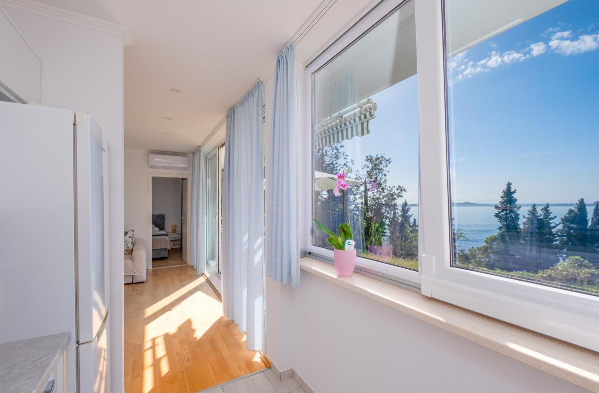 מליני Apartments Katica מראה חיצוני תמונה